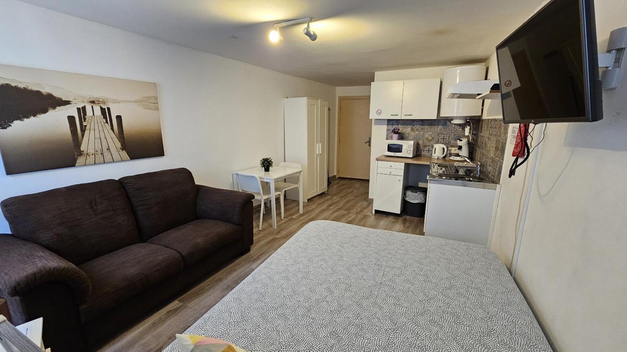 Chez Esmara Et Philippe Fourche Apartman Brüsszel Kültér fotó